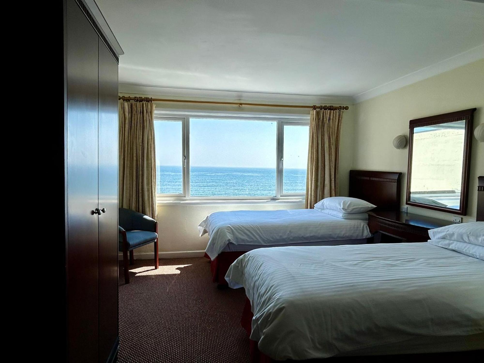 Regent Court - Seafront, Sandown - Free Car Ferry For Bookings Of 3 Or More Nights, Subject To Availability Exteriér fotografie