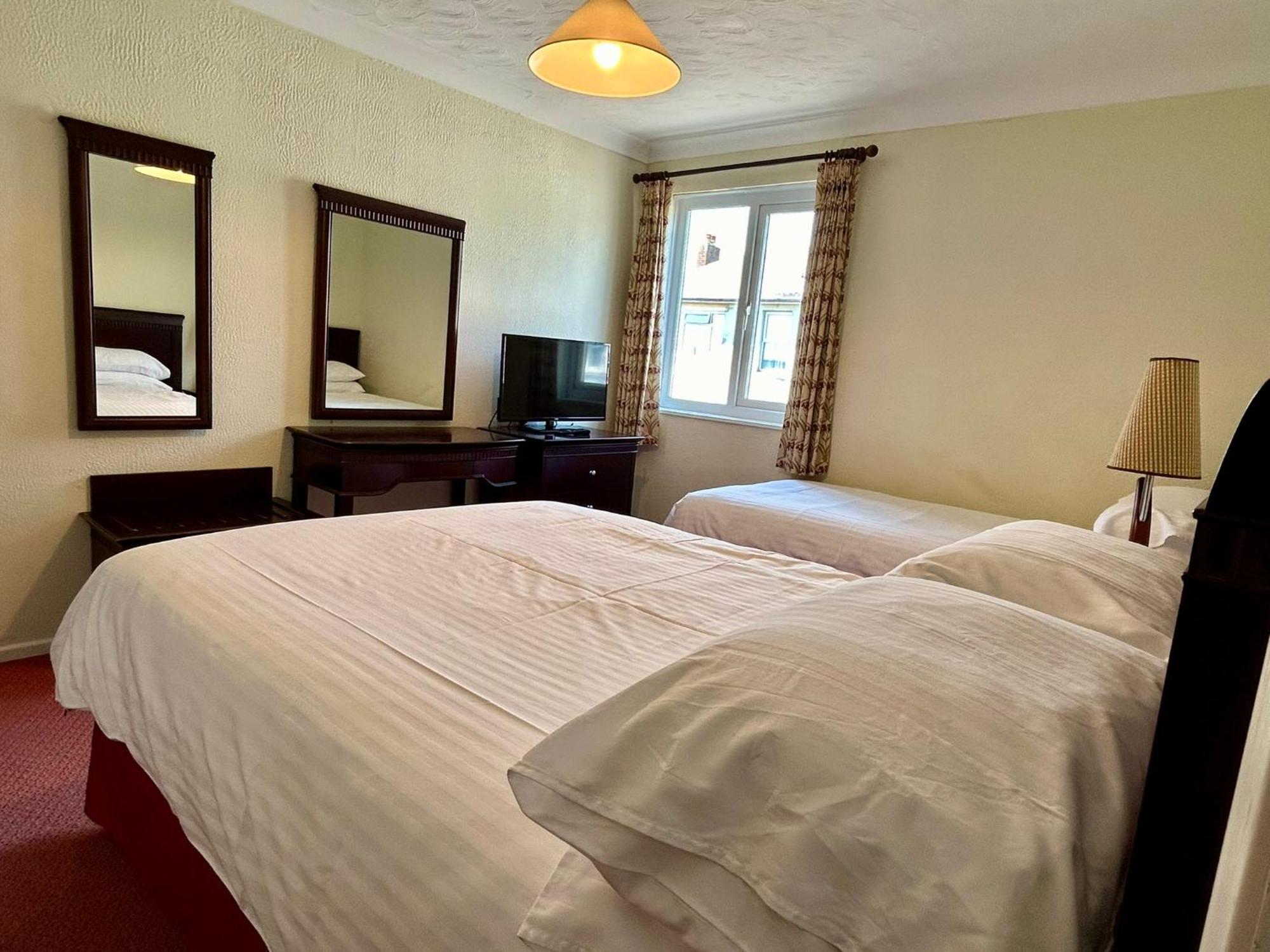 Regent Court - Seafront, Sandown - Free Car Ferry For Bookings Of 3 Or More Nights, Subject To Availability Pokoj fotografie