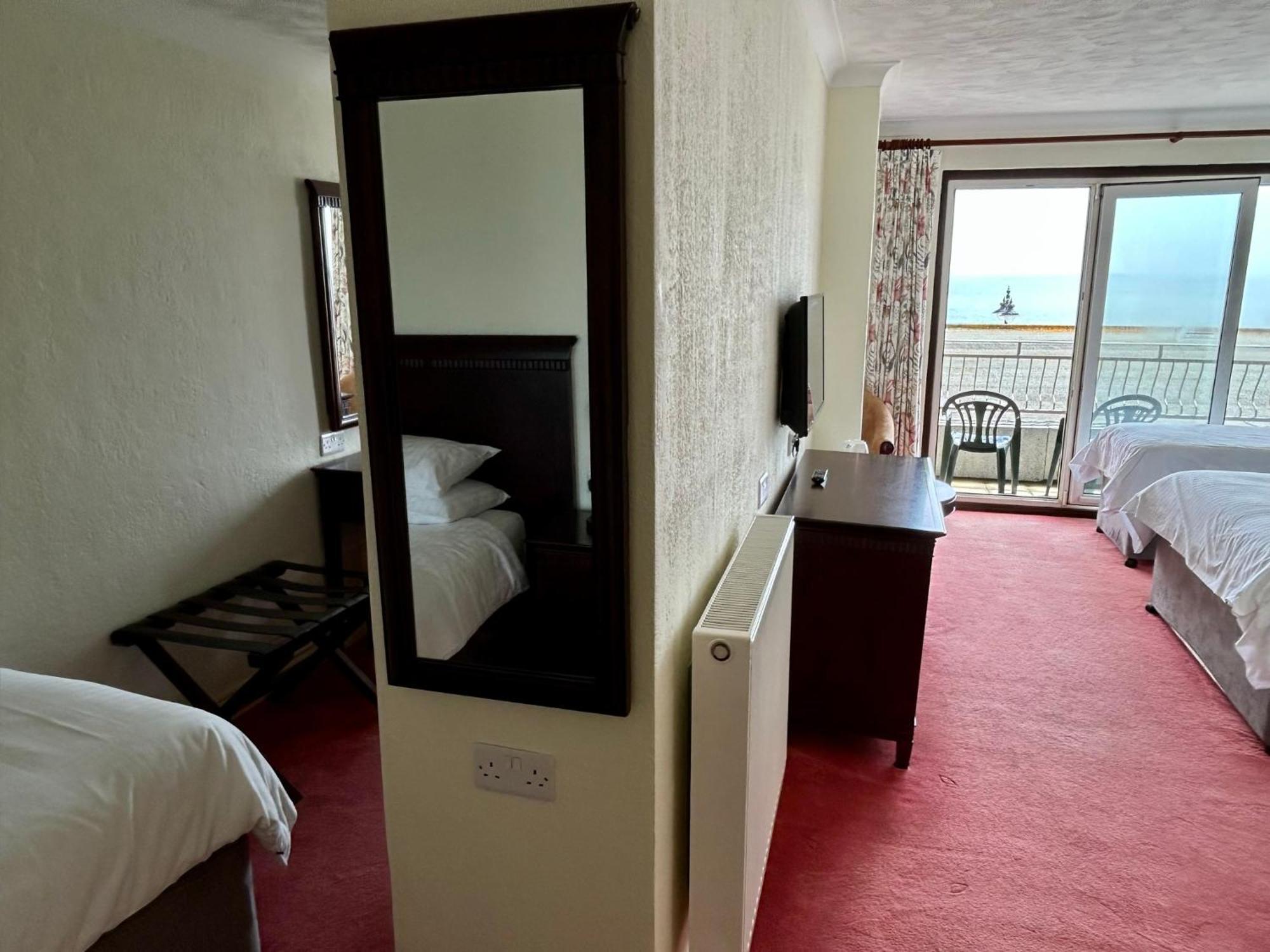 Regent Court - Seafront, Sandown - Free Car Ferry For Bookings Of 3 Or More Nights, Subject To Availability Pokoj fotografie